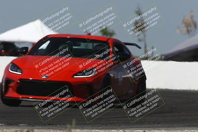 media/Apr-12-2025-Doghouse Garage (Sat) [[1d917ba261]]/Advance/Turn1/